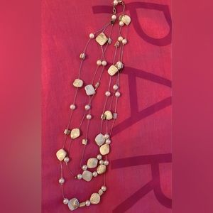 🆓FREE Shell-type 3-strand necklace